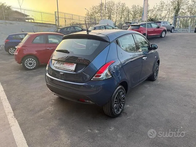 Lancia Ypsilon 2023 photo 2