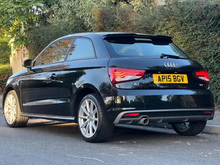 Audi A1 2015 photo 5