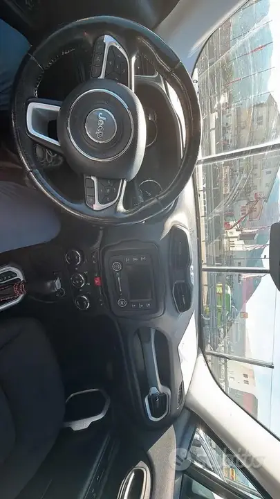 Jeep Renegade 2018 photo 4