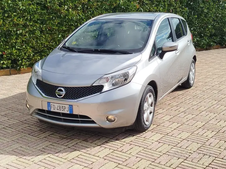 Nissan Note 2014 photo 4