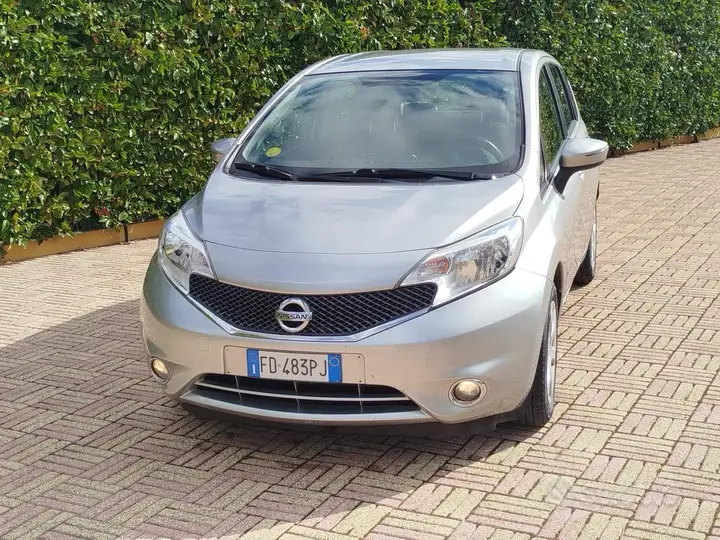 Nissan Note 2014 photo 5