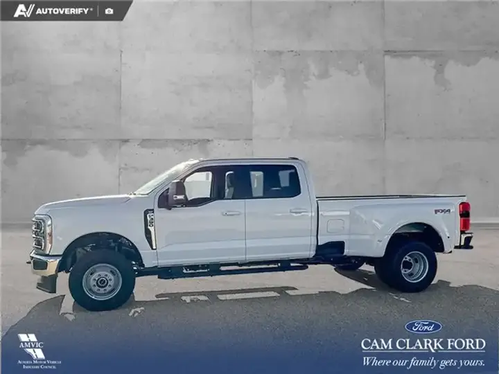Ford F350 2026 photo 3