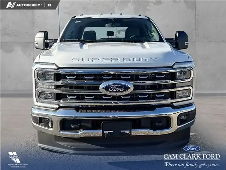Ford F350 2026 photo 2
