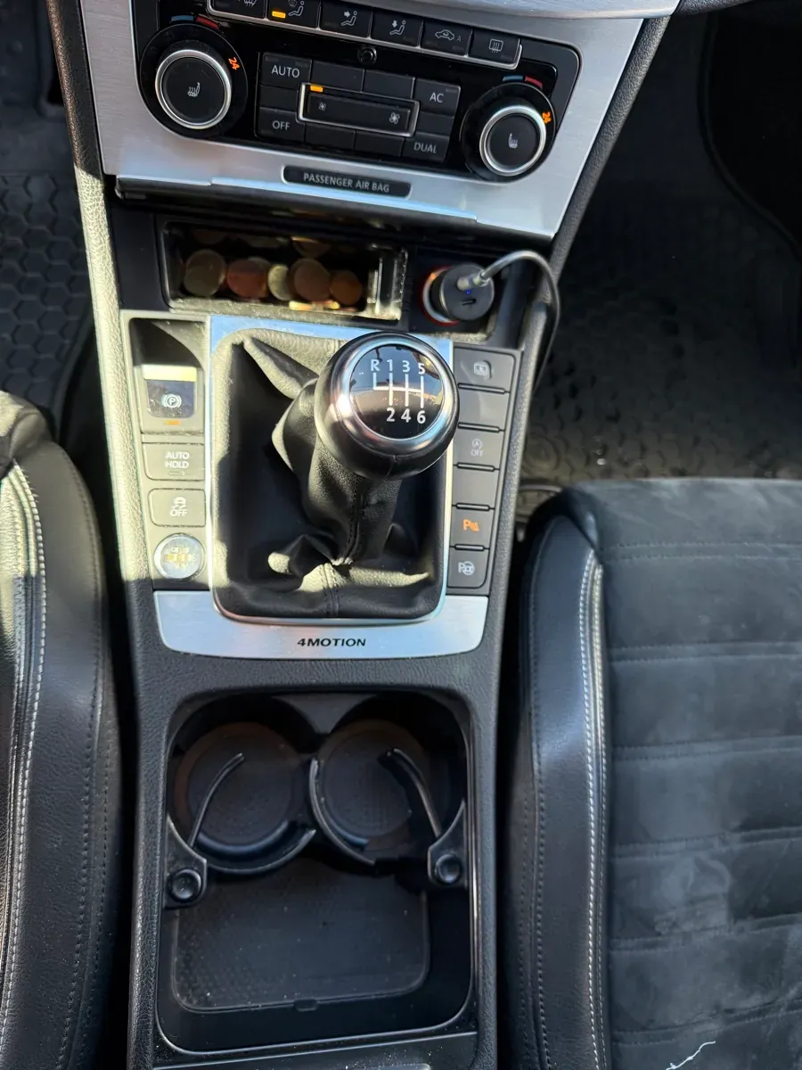 Volkswagen Passat Cc 2011 photo 3