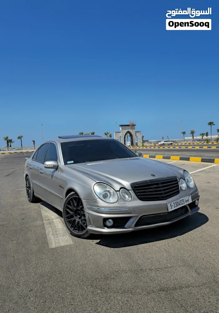Mercedes-Benz E500 2006 photo 5