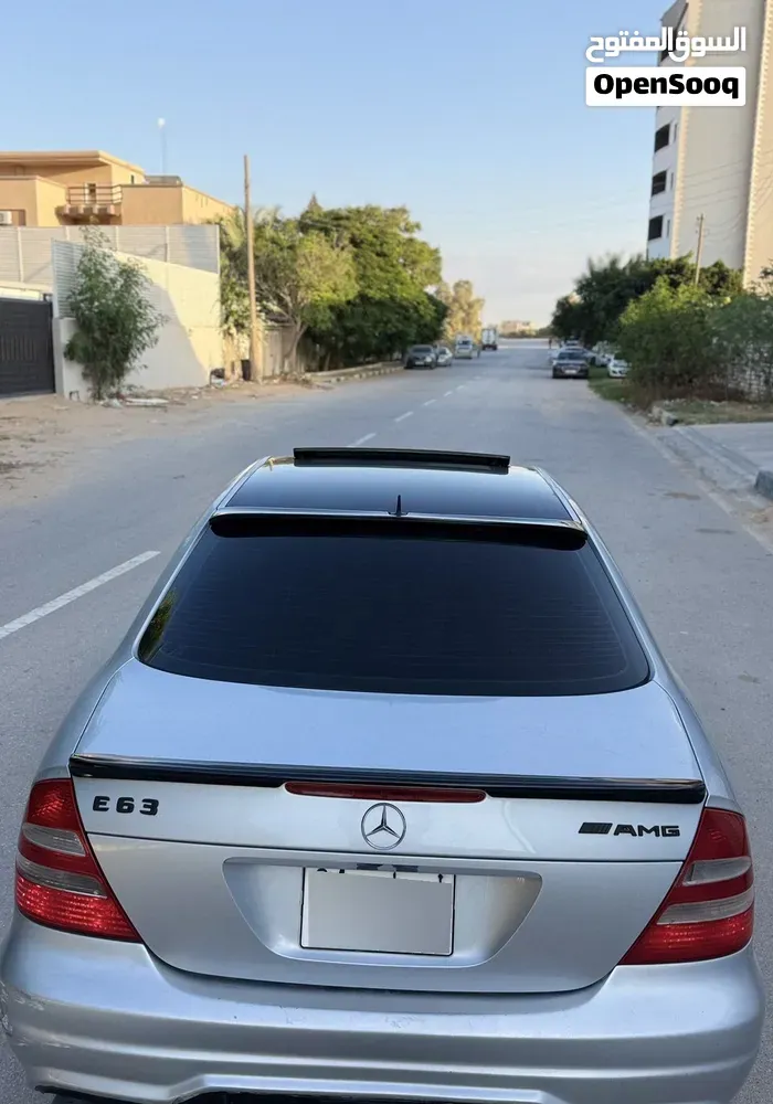 Mercedes-Benz E500 2006 photo 4