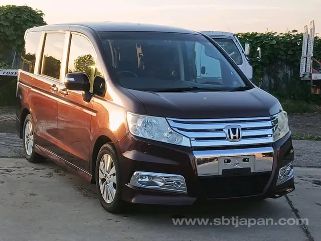 Honda Stepwagon Spada