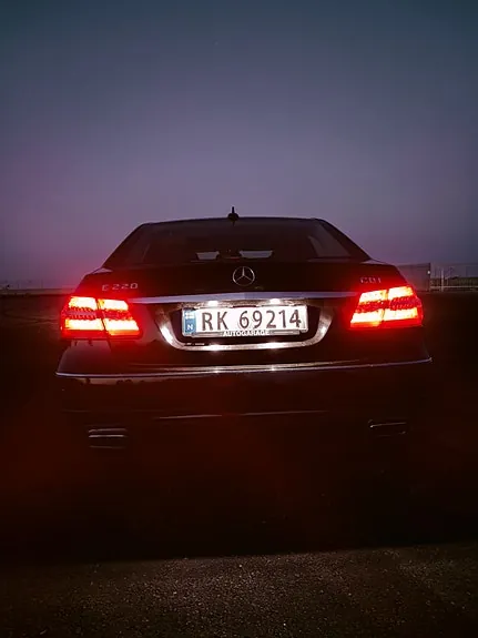 Mercedes-Benz E220 D 2012 photo 3