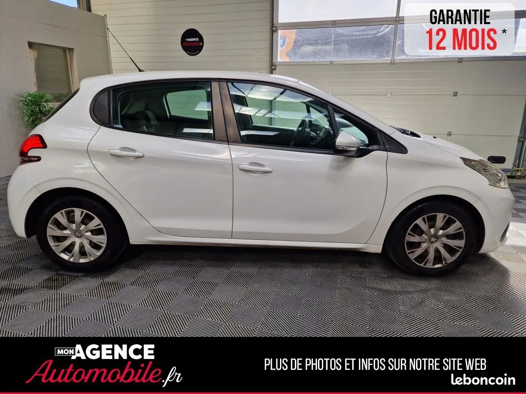 Peugeot 208 2017 photo 5