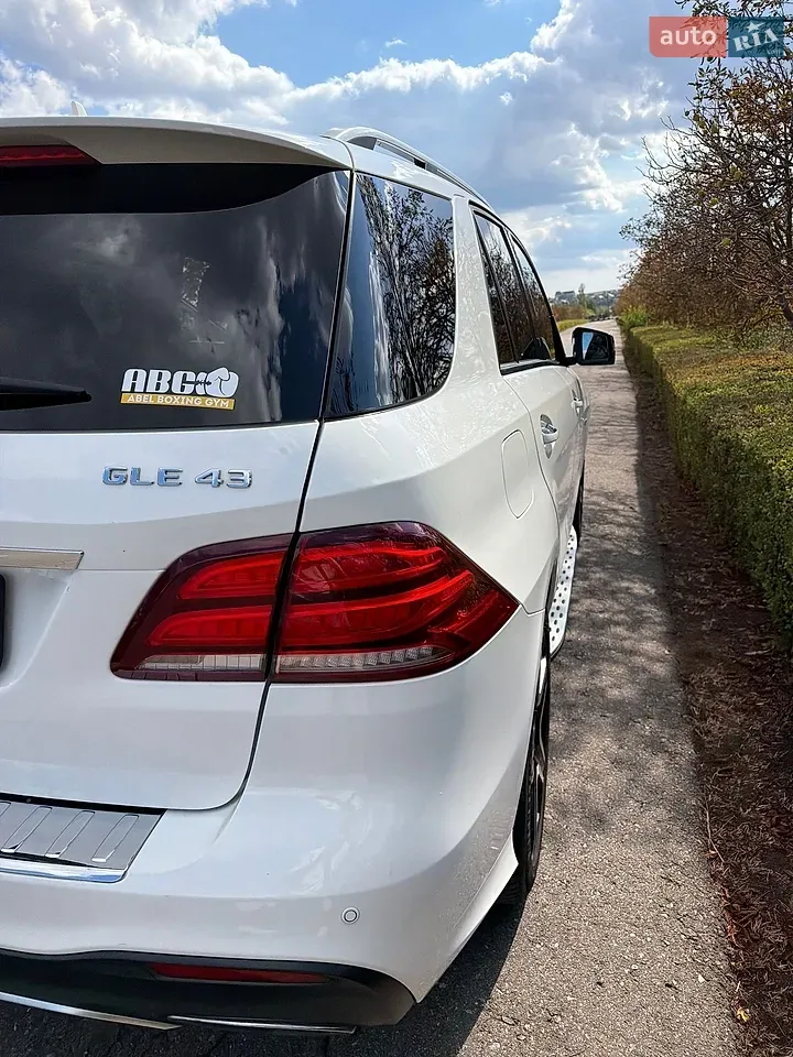 Mercedes-Benz Gle-Class 2017 photo 4