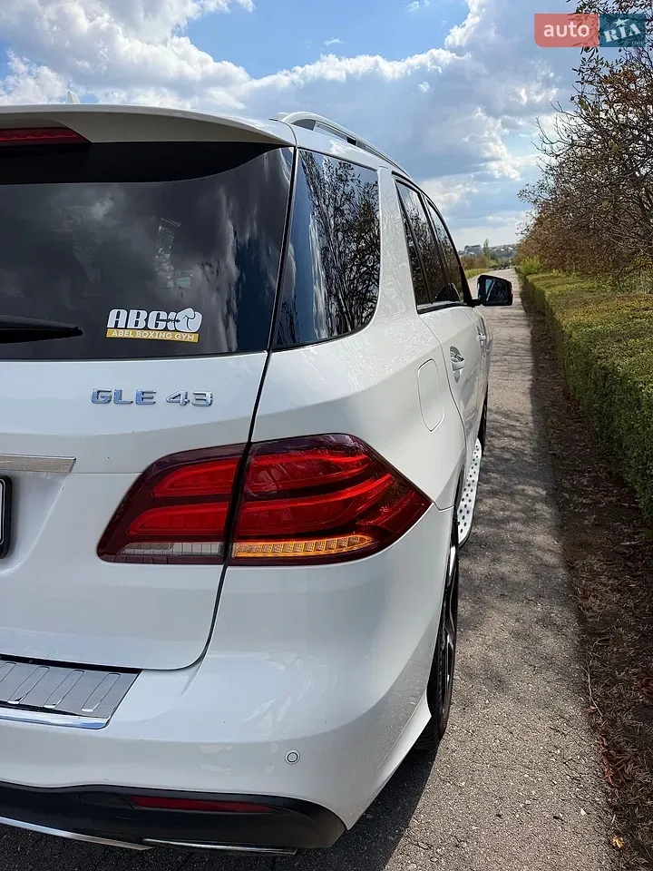 Mercedes-Benz Gle-Class 2017 photo 5