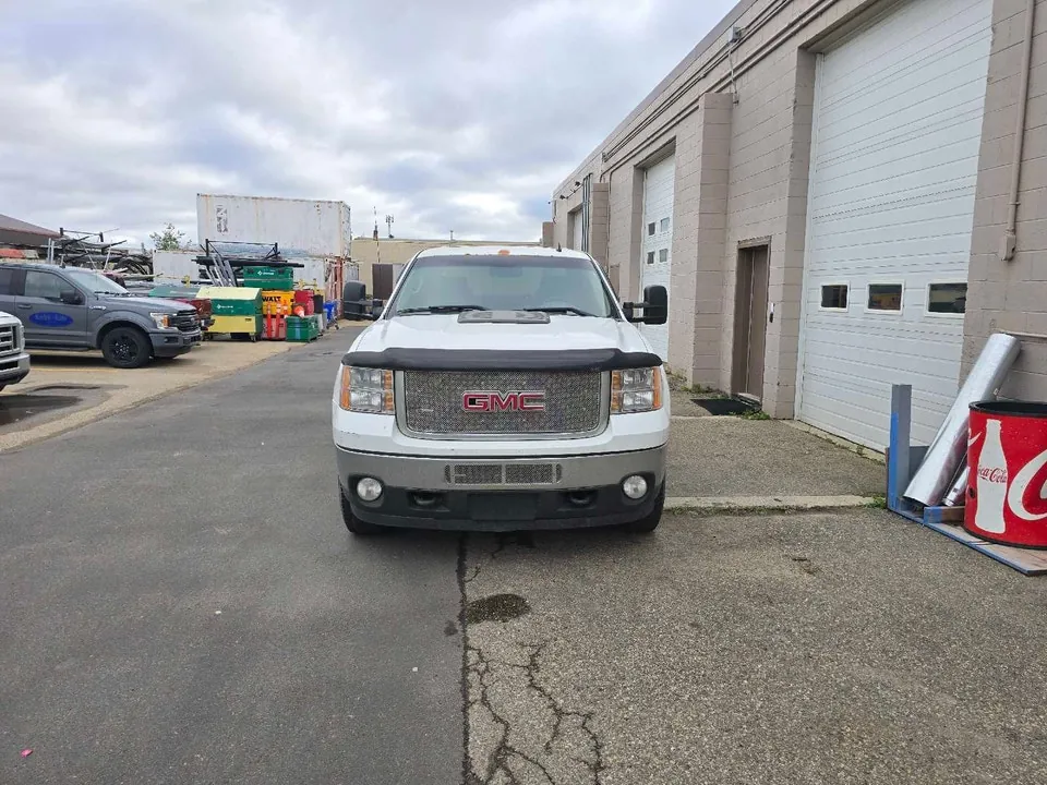 GMC Sierra 2500Hd 2011 photo 5