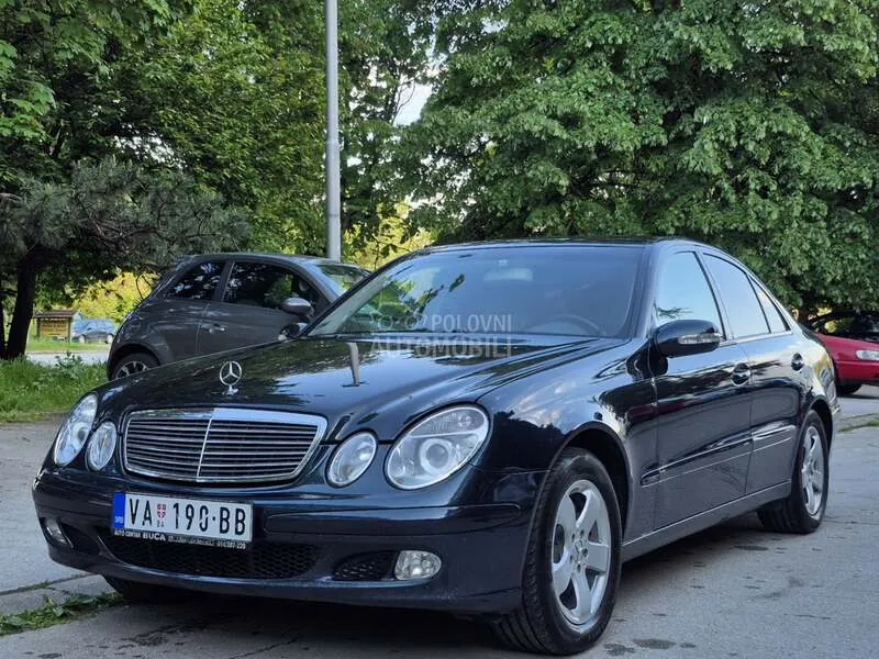 Mercedes-Benz E-Class 2002 photo 2