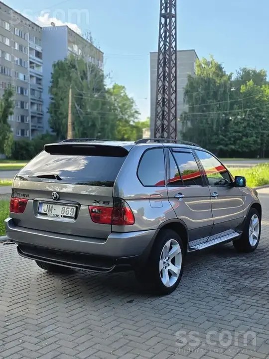 BMW X5 2005 photo 2