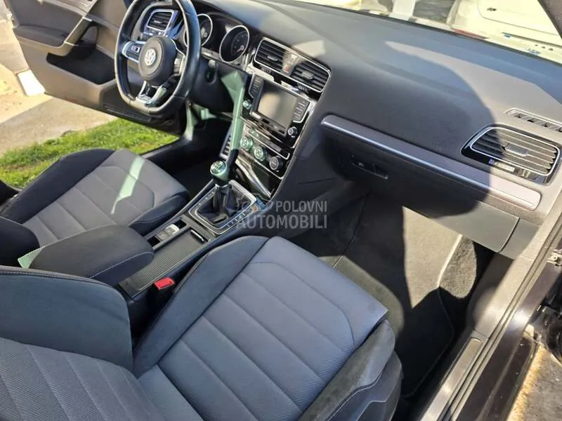Volkswagen Golf 2016 photo 2