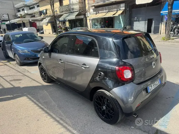 Smart Forfour 2015 photo 4