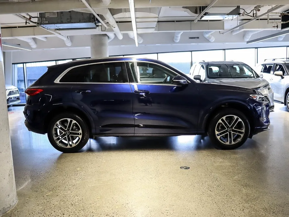Audi Q5 2025 photo 3