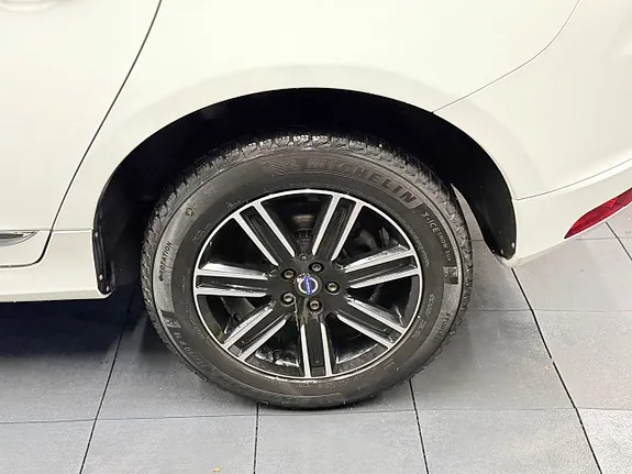 Volvo Xc60 2017 photo 4