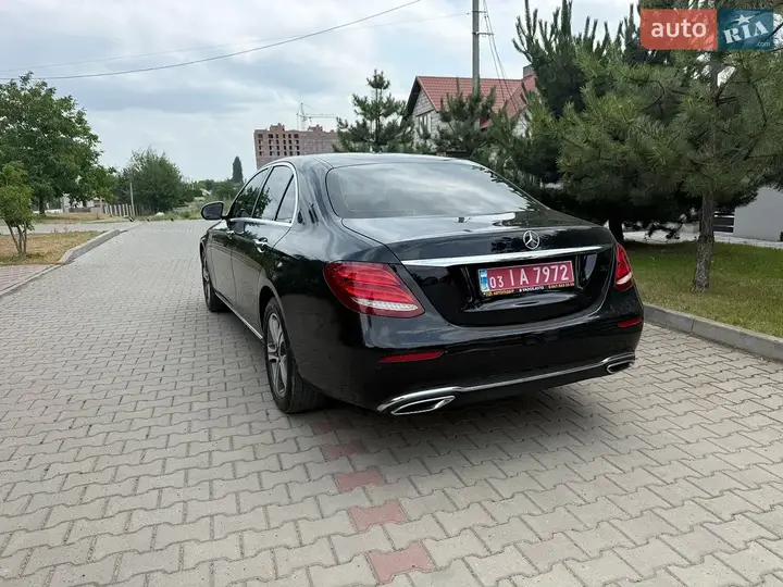 Mercedes-Benz E-Class 2019 photo 3