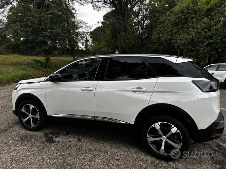 Peugeot 3008 2023 photo 2