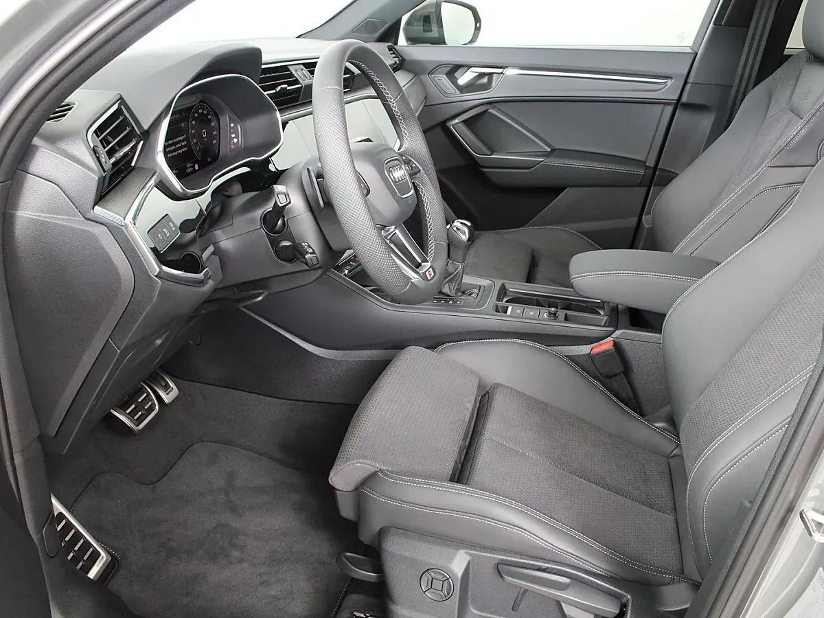 Audi Q3 2026 photo 3