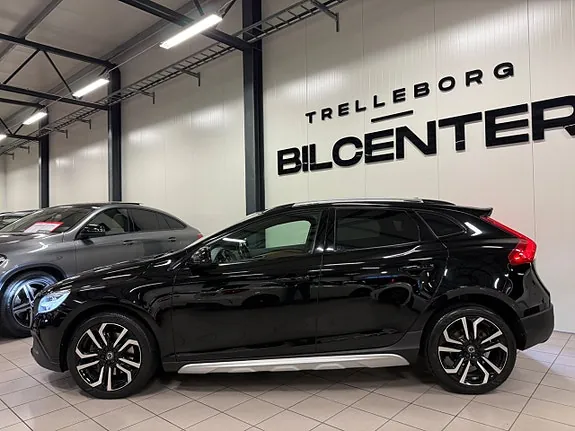 Volvo V40 Cross Country 2018 photo 2