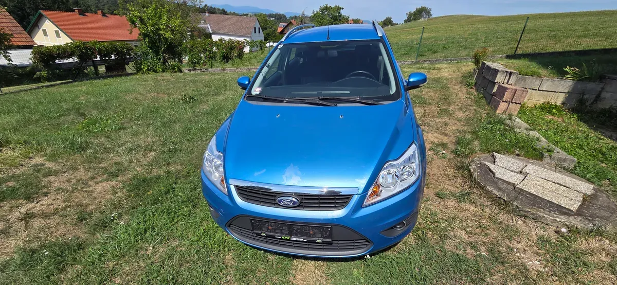 Ford Focus 2008 photo 2