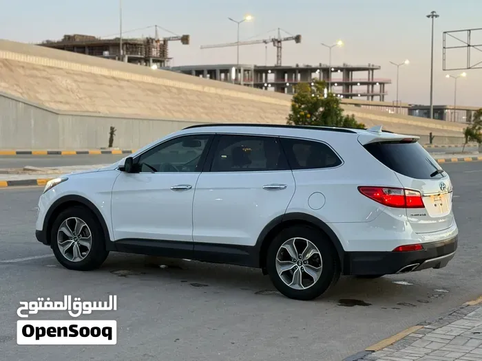 Hyundai Santa Fe 2015 photo 2