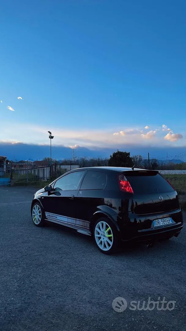 Fiat Grande Punto 2008 photo 3