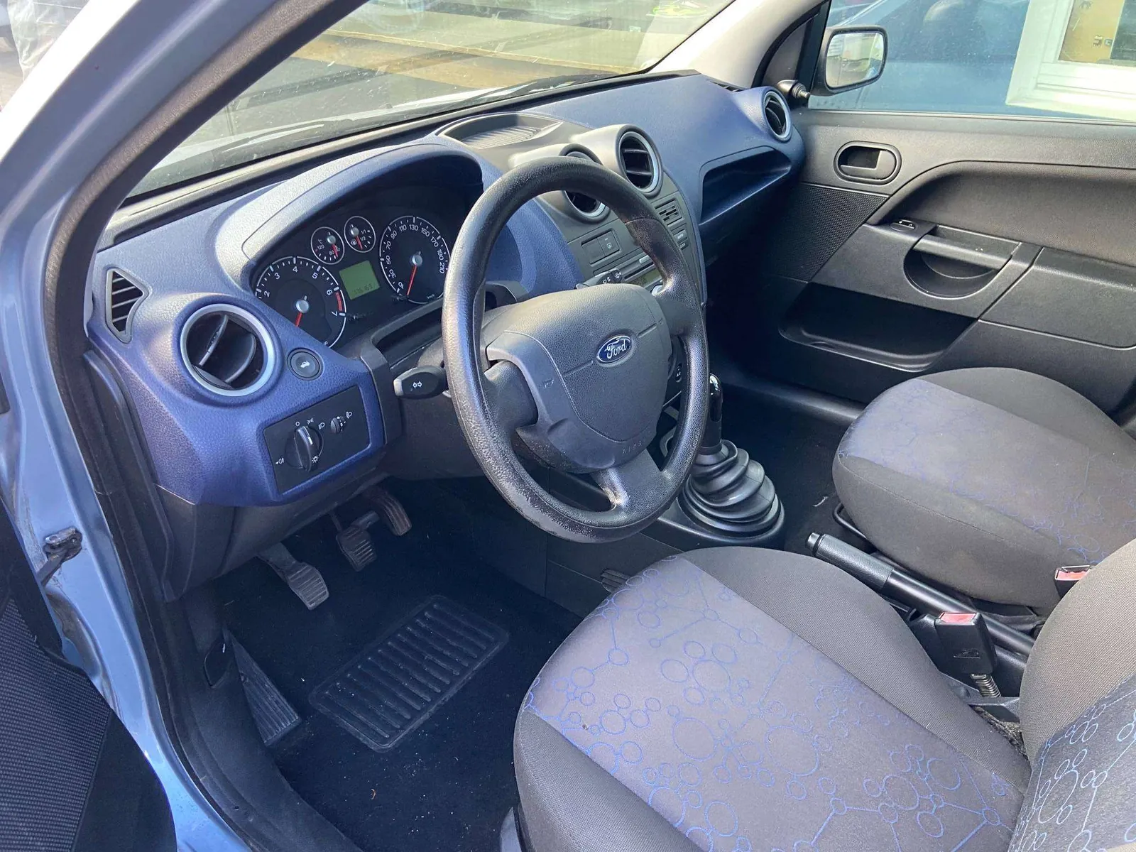 Ford Fiesta 2006 photo 4