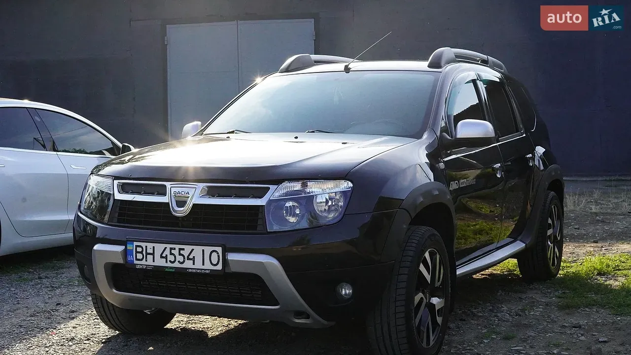 Dacia Duster 2011 photo 2