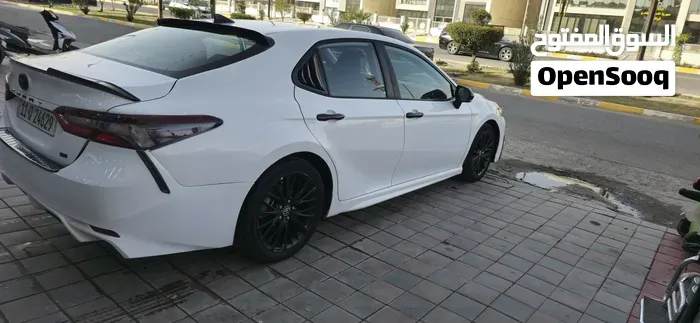 Toyota Camry 2022 photo 3