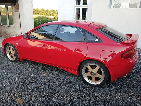 Mazda 323F