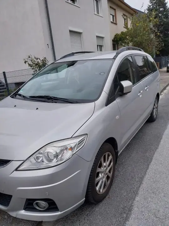 Mazda 5