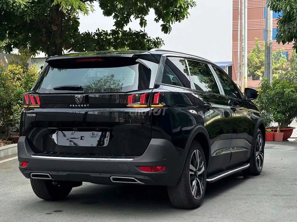 Peugeot 5008 2026 photo 2