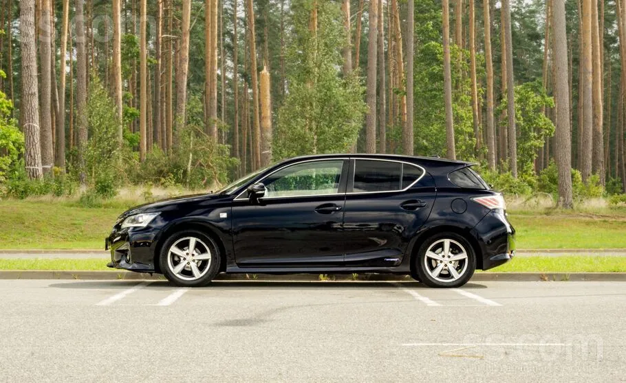 Lexus Ct200H 2012 photo 5