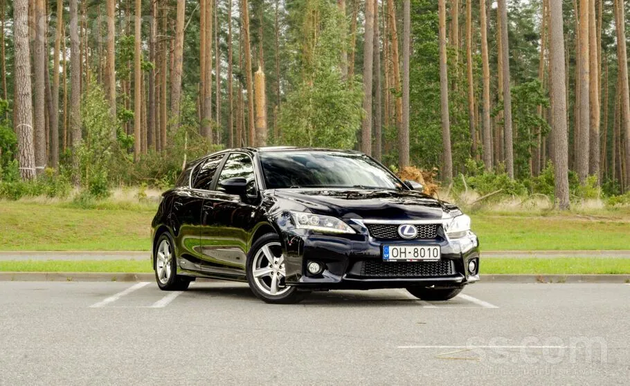 Lexus Ct200H 2012 photo 2