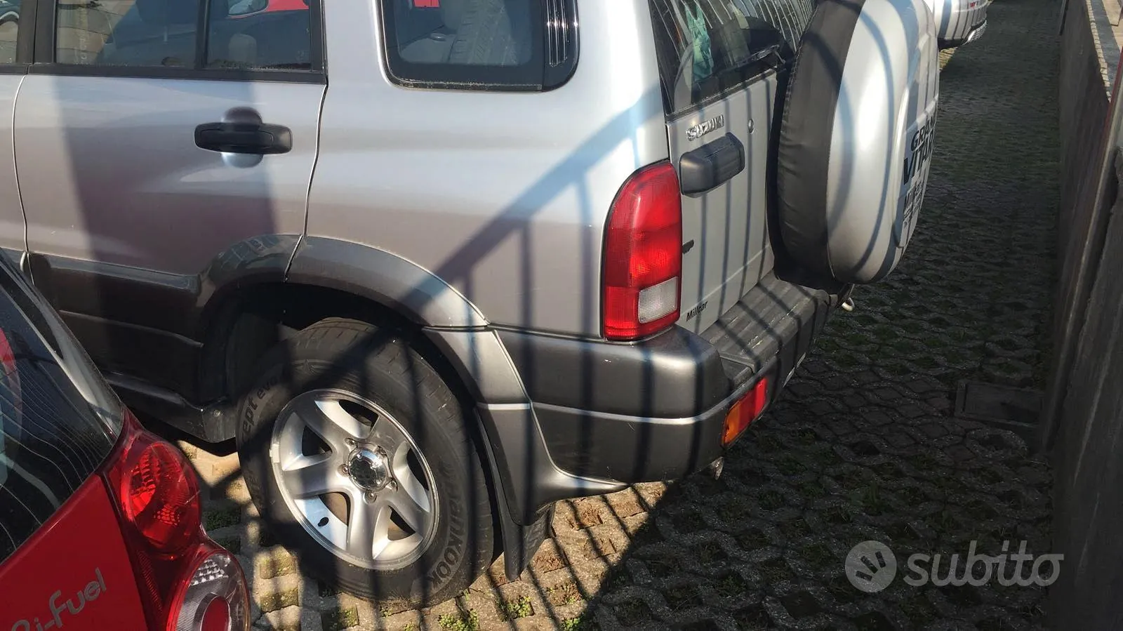 Suzuki Grand Vitara 2004 photo 3