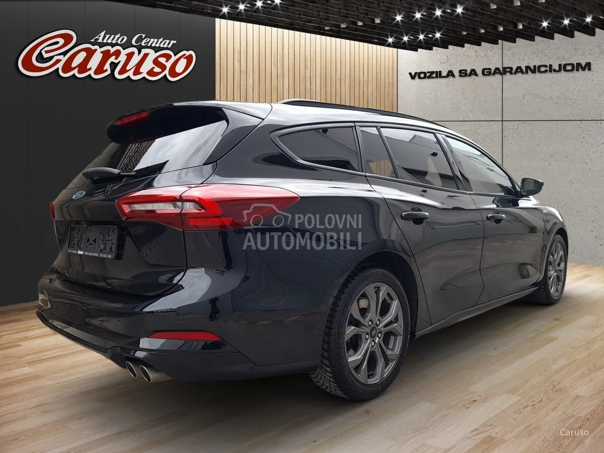 Ford Focus 2023 photo 2