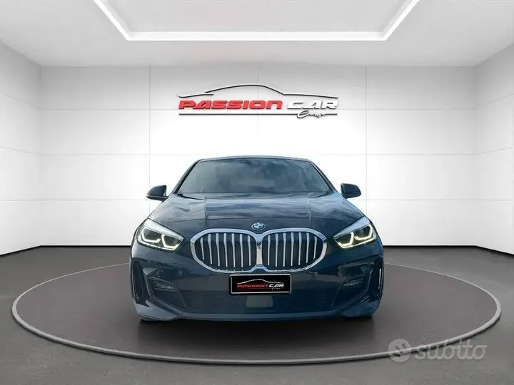 BMW 1 Series 2022 photo 2