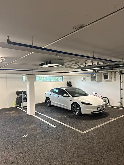 Tesla Model 3 2025 photo 3