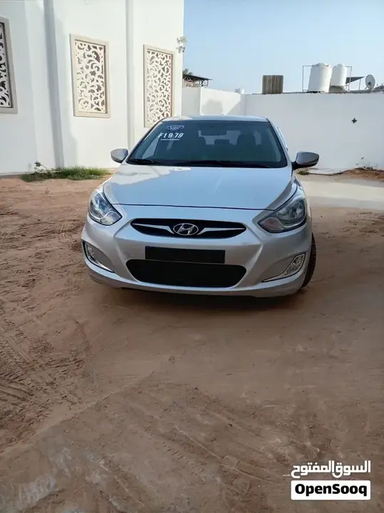 Hyundai Accent 2013 photo 3