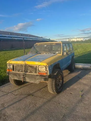Jeep Cherokee