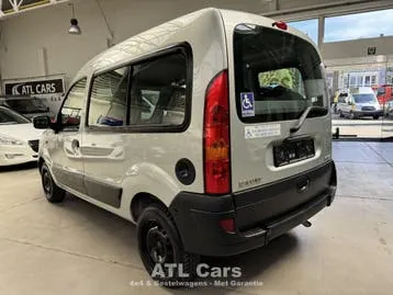 Renault Kangoo 2004 photo 2