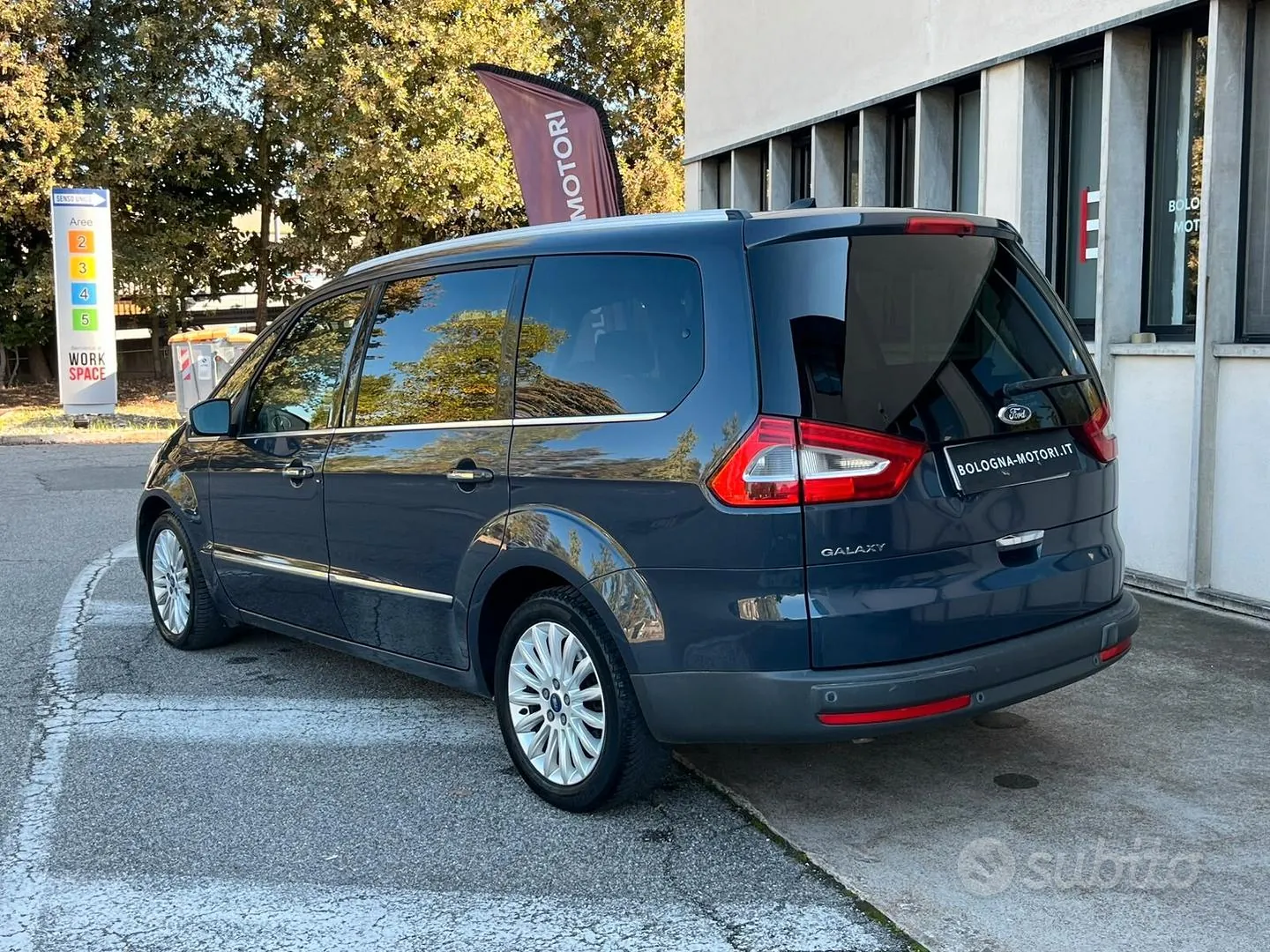 Ford Galaxy 2014 photo 2