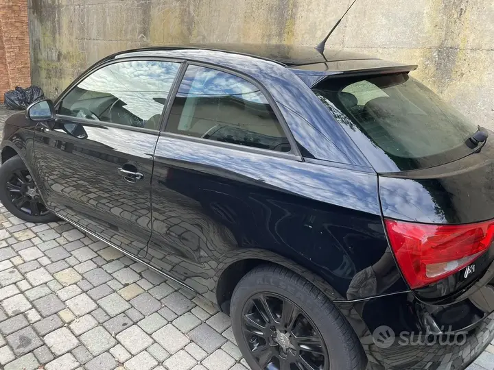 Audi A1 2012 photo 3