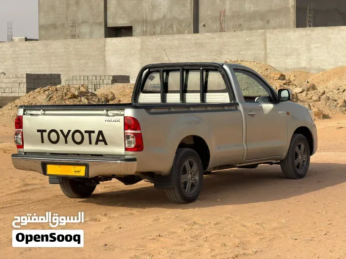 Toyota Hilux 2012 photo 4