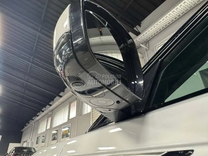 Land Rover Range Rover Velar 2020 photo 4