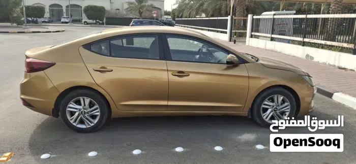 Hyundai Elantra 2015 photo 5