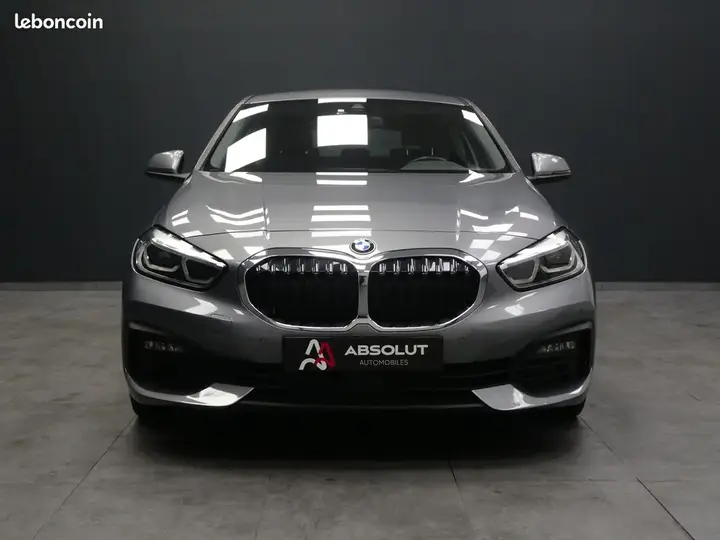 BMW 1 Series 2022 photo 2